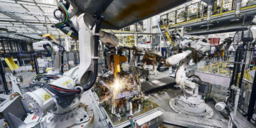 ABB Robotics booste la production de véhicules électriques de Renault