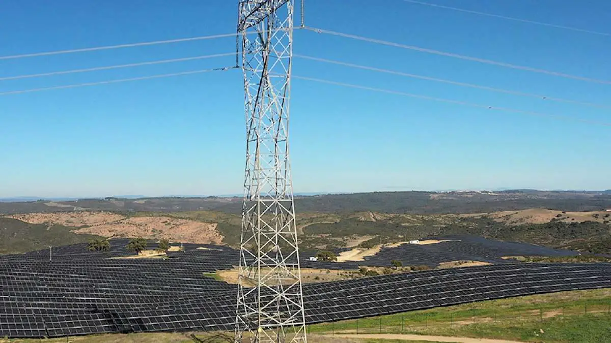 Plus de 160 000 modules photovoltaïques pour HIDRO Cedillo