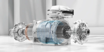 ABB dévoile son moteur IE5 SynRM refroidi par liquide, une première mondiale