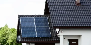 Focus sur les panneaux solaires hybrides et leur prix