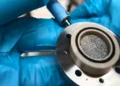 Une électrode de batterie innovante en mousse d'étain