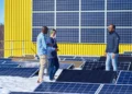 Laboratoire sur le toit : Améliorer la compréhension de l'orientation et de l'inclinaison optimales des panneaux solaires dans des conditions climatiques nordiques